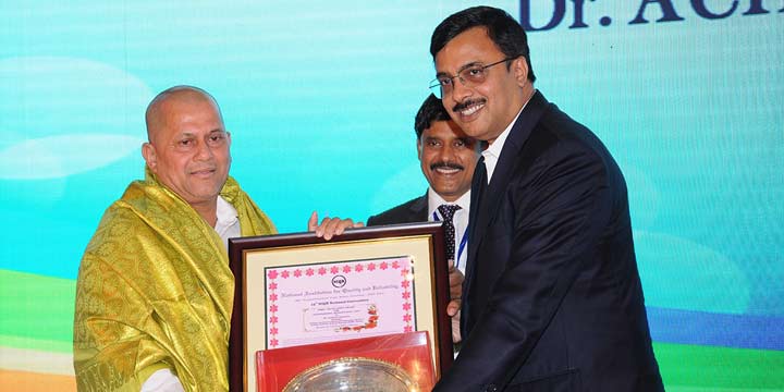 NIQR – Bajaj Auto Outstanding Quality Man Award to KIIT & KISS Founder