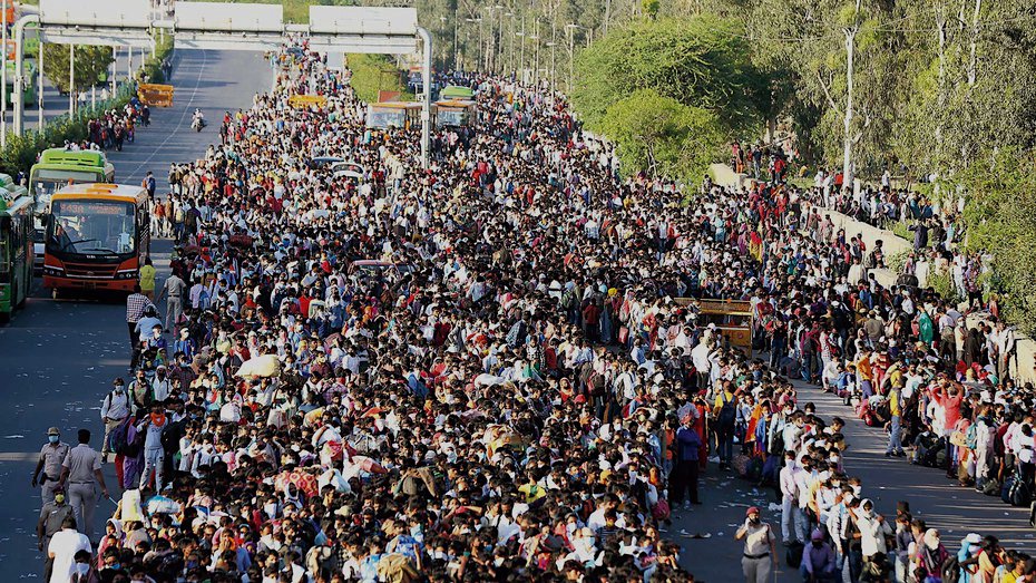 Delhi Anand Vihar Bus stand Crowd Picture During Corona